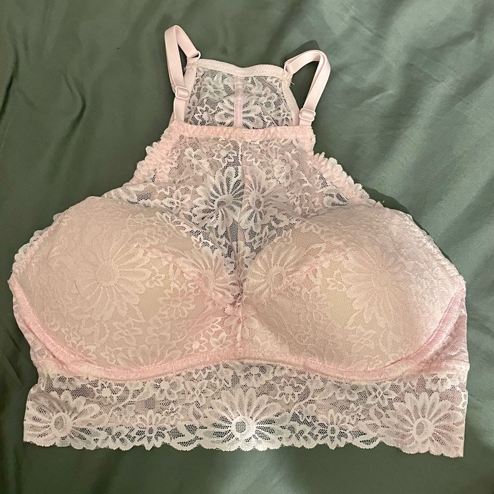 Victoria Secret bralette- New without Tags/ Peach color, Size M